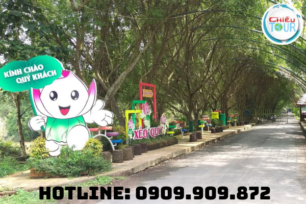 Lối vào cổng tại KDL Xẻo Quýt - Đồng Tháp