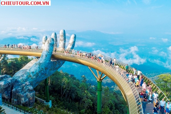 tour-da-nang-hoi-an-hue-3-ngay-2-dem-chat-luong Cầu Vàng tại Bà Nà Hills