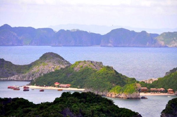 Đảo Khỉ tại Vịnh Lan Hạ