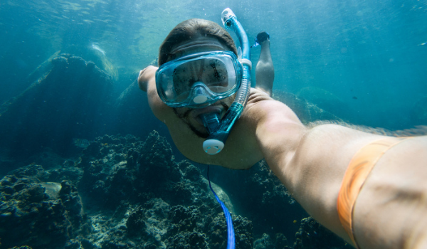 Lặn ngắm san hô bằng ống thở tại Phú Quốc