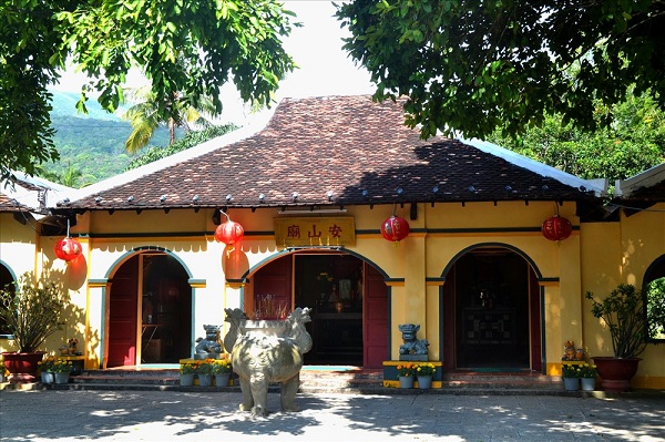 Miếu Bà Phi Yến tại Côn Đảo