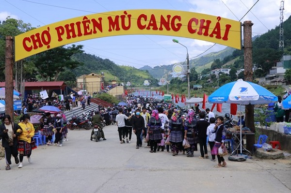 cho-phien-mu-cang-chai