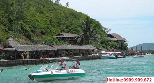 Con Sẻ Tre tại Vịnh Nha Trang