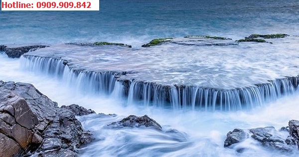 Hang Rái lung linh huyền ảo tại Ninh Thuận