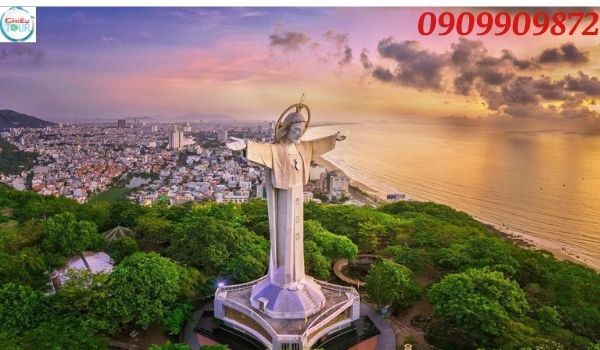 Tượng chúa Kito Vua tại Vũng Tàu