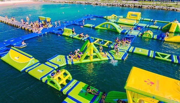 Khu vui chơi nhà phao khổng lồ