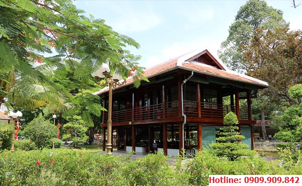 nha-san-bac-ho-tai-phu-chu-tich