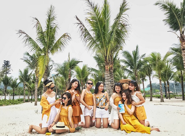 Review Biển Bãi Cháy tại Quảng Ninh