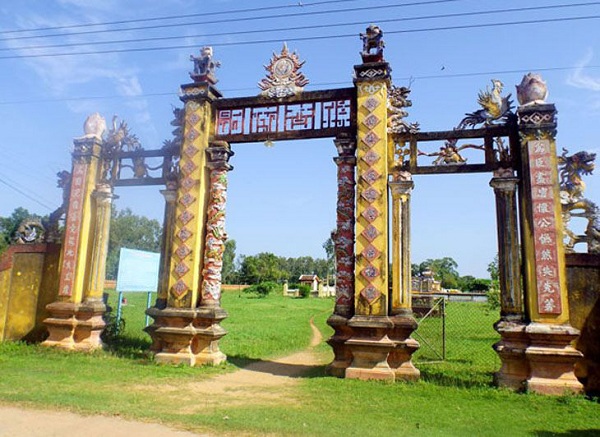 Cổng Tam Quan tại Thành Cổ Hoàng Đế