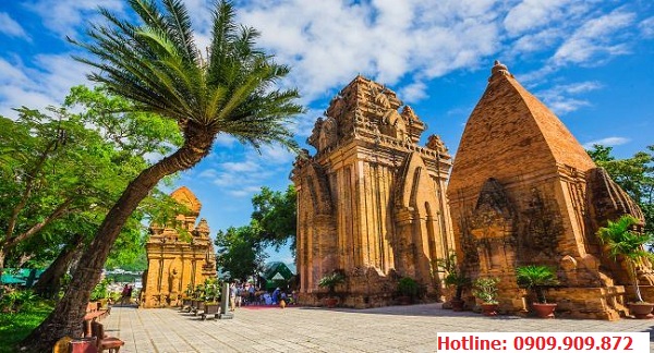 Tháp Bà Ponagar tại Nha Trang