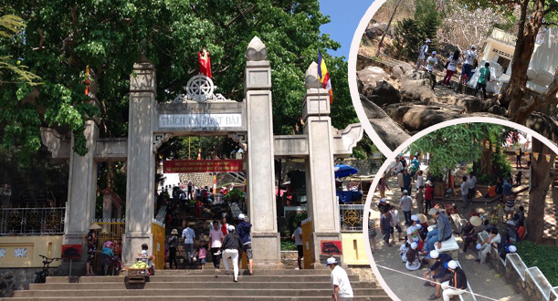 Cổng tam quan tại Thích Ca Phật Đài