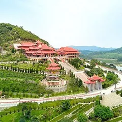 Review Khám Phá Chùa Ba Vàng Nổi Tiếng Tại Quảng Ninh