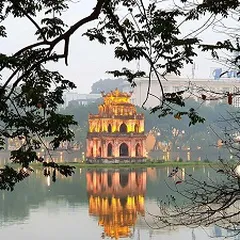 Khám Phá Hồ Gươm - Viên Ngọc Xanh Giữa Lòng Thủ Đô