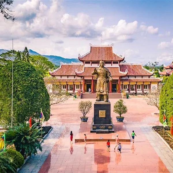 Tour Du Lịch Quy Nhơn 3 Ngày 2 Đêm Giá Rẻ Đi Từ TPHCM