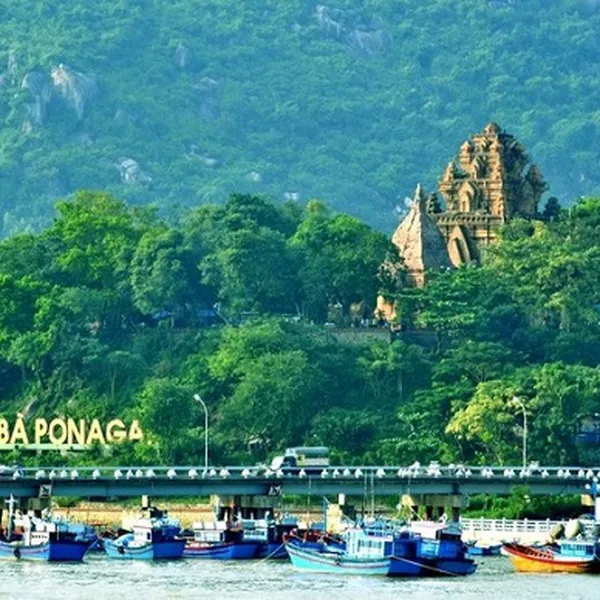 Tour Lễ 30/04 Ninh Chữ Nha Trang 4 Ngày 3 Đêm