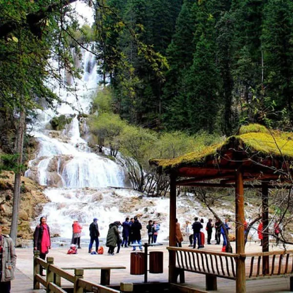 Tour Du Lịch Trung Quốc - Cửu Trại Câu - Lạc Sơn Đại Phật 6N5Đ