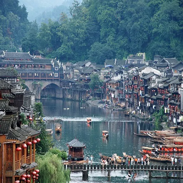 Tour Du Lịch Trương Gia Giới - Phượng Hoàng Cổ Trấn 5 Ngày 4 Đêm