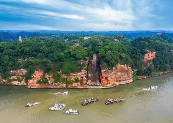 tour-du-lich-trung-quoc-cuu-trai-cau-nga-mi-trung-khanh.jpg