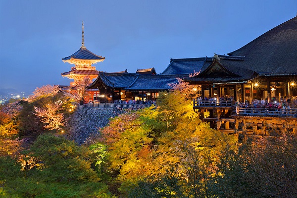 tour-nhat-ban-osaka-kobe-5-ngay-4-dem-hntravel-2.jpg