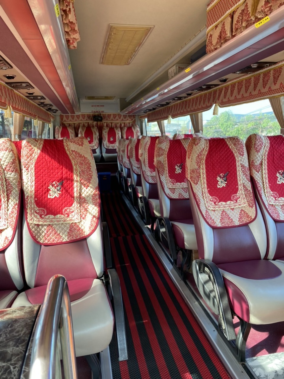 cho thuê xe du lịch 45 chỗ tại Tân Uyên cho thuê xe du lịch 45 chỗ tại Tân Uyên