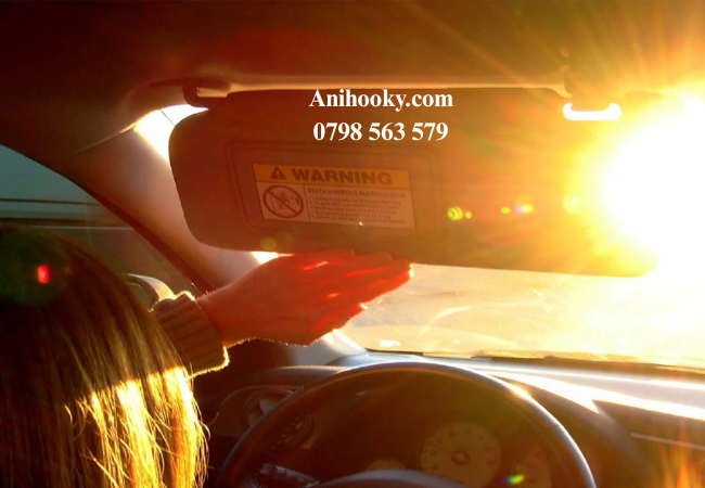 Đèn LED không được lắp đặt và căn chỉnh đúng chuẩn, ánh sáng có thể bị tỏa ra quá mạnh, lệch hướng Đèn LED không được lắp đặt và căn chỉnh đúng chuẩn, ánh sáng có thể bị tỏa ra quá mạnh, lệch hướng