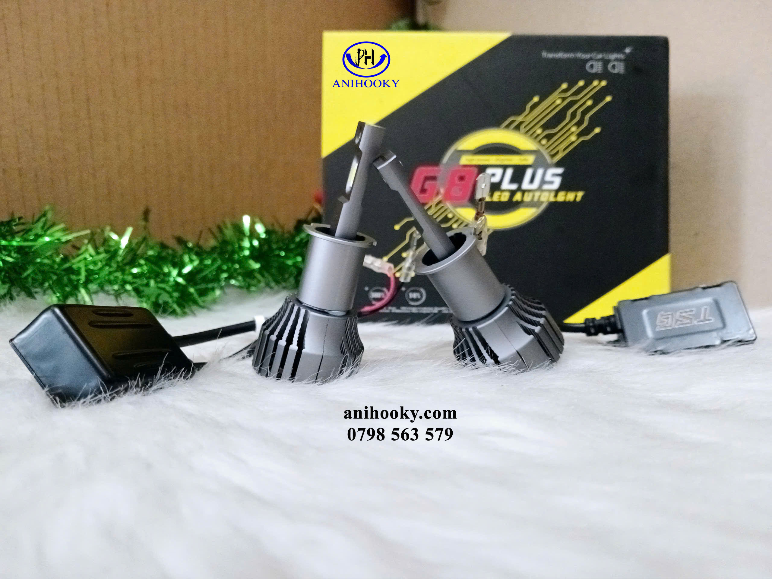 Ánh sáng trắng từ đèn LED xe ô tô có khả năng chiếu xa và rõ hơn đèn halogen Ánh sáng trắng từ đèn LED xe ô tô có khả năng chiếu xa và rõ hơn đèn halogen