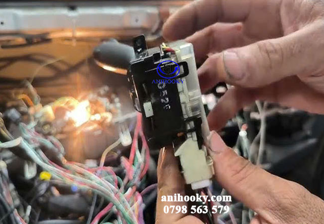 lỗi kết nối điện khi lắp đặt bóng đèn led h4 lỗi kết nối điện khi lắp đặt bóng đèn led h4