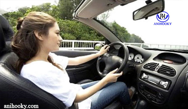 ngủ trên xe ô tô ngủ trên xe ô tô