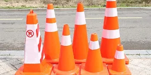 CỌC TIÊU PHẢN QUANG 55CM, 75CM GIÁ RẺ GIAO TẬN NƠI