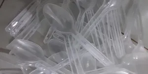 GIÁ BÁN MUỖNG NHỰA SỈ RẺ CHO QUÁN CƠM