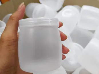 CÔNG TY PHÂN PHỐI SỈ LẺ HỘP SỮA CHUA