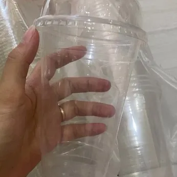 Ly Nhựa Nắp Cầu