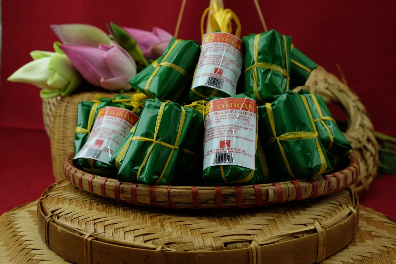 nem-chua-hue-co-hoan-dac-san-ba-mien-lai-vung-dong-thap