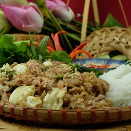 Bì Chua Cô Hoàn - Tré