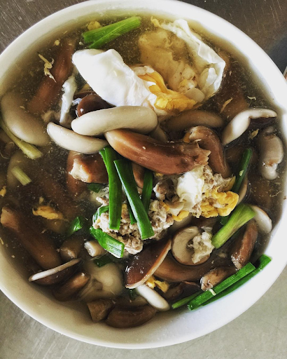 Nếu muốn thưởng thức nấm tràm một trong các món đặc sản Quảng Bình mà du khách phải đi đúng dịp mới có Nếu muốn thưởng thức nấm tràm một trong các món đặc sản Quảng Bình mà du khách phải đi đúng dịp mới có