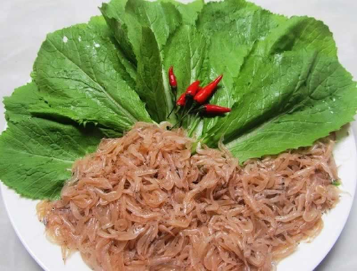 “Ruốc tháng sáu” ở vùng cửa biển Nhật Lệ là ngon nhất “Ruốc tháng sáu” ở vùng cửa biển Nhật Lệ là ngon nhất