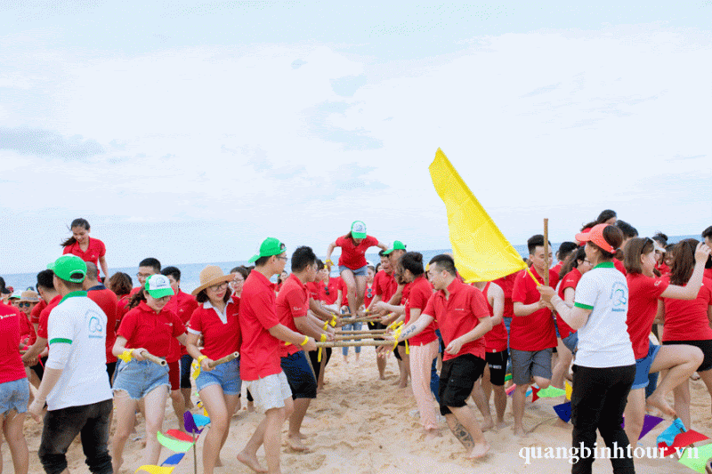 Team Building năm 2019 tại biển Nhật Lệ – Quảng Bình
