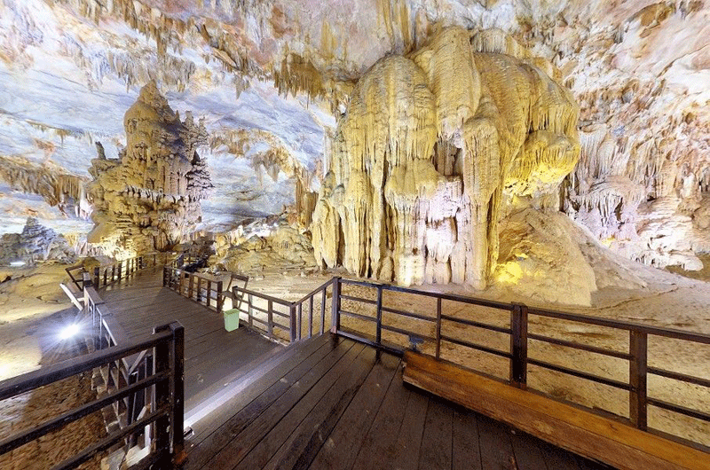 Tour Viếng Mộ Đai Tướng Võ Nguyên Giáp - Động Thiên Đường - Suối Nước Moọc - Động Phong Nha