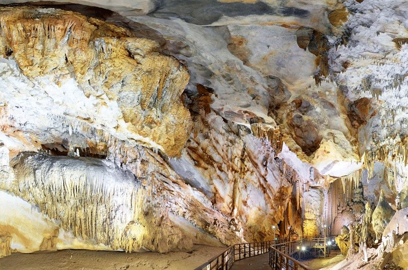 Tour Động Thiên Đường – Suối nước Moọc