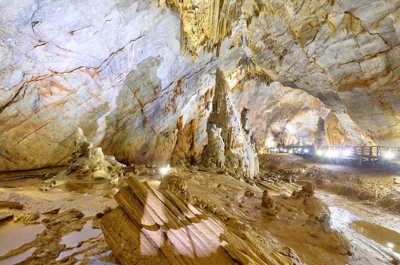 Tour Động Thiên Đường – Suối nước Moọc