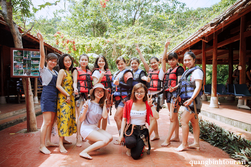 Tour Động Thiên Đường - zipline sông Chày Hang Tối