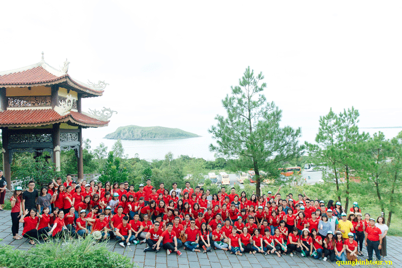 Tour Viếng Mộ Đai Tướng Võ Nguyên Giáp - Động Thiên Đường - Suối Nước Moọc - Động Phong Nha - Đồi Cát Quang Phú  – City Tour