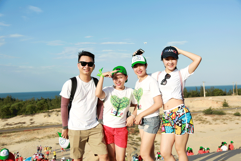 Tour Viếng Mộ Đai Tướng Võ Nguyên Giáp - Động Thiên Đường - Suối Nước Moọc - Động Phong Nha - Đồi Cát Quang Phú  – City Tour