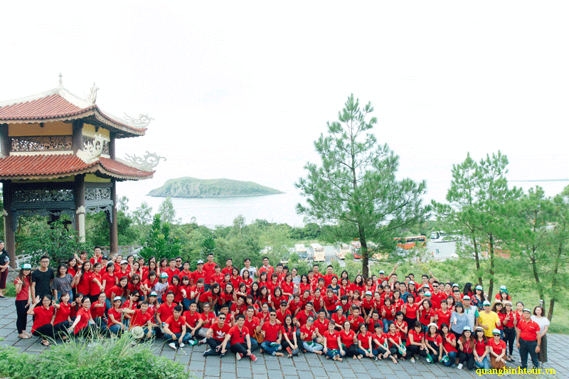 Ngày đầu tiên các bạn nên viếng mộ Đại tướng Võ Nguyên Giáp - Đồng Hới Ngày đầu tiên các bạn nên viếng mộ Đại tướng Võ Nguyên Giáp - Đồng Hới