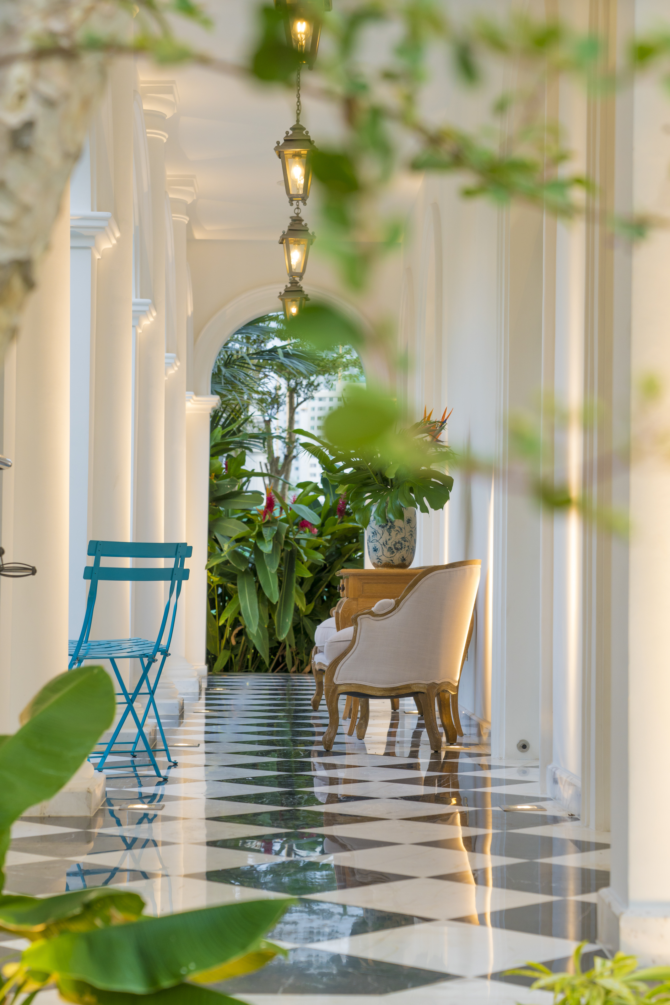 Hành lang biệt thự cổ điển thi công bởi công ty Kiến Trúc Xanh Hành lang biệt thự cổ điển thi công bởi công ty Kiến Trúc Xanh