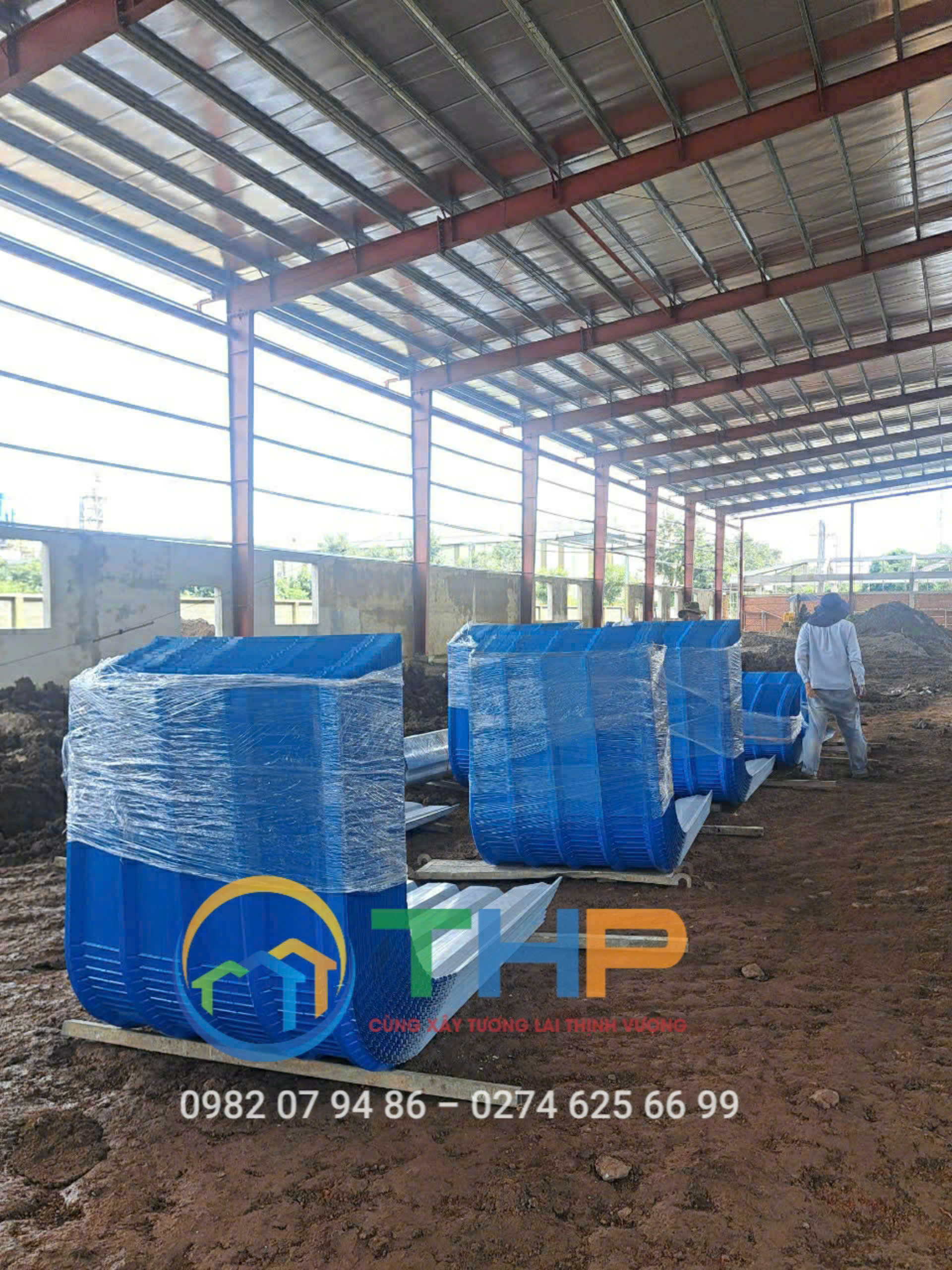 Vòm Nóc Gió giúp giảm nhiệt độ và độ ẩm bên trong làm tăng tuổi thọ cho công trình Vòm Nóc Gió giúp giảm nhiệt độ và độ ẩm bên trong làm tăng tuổi thọ cho công trình