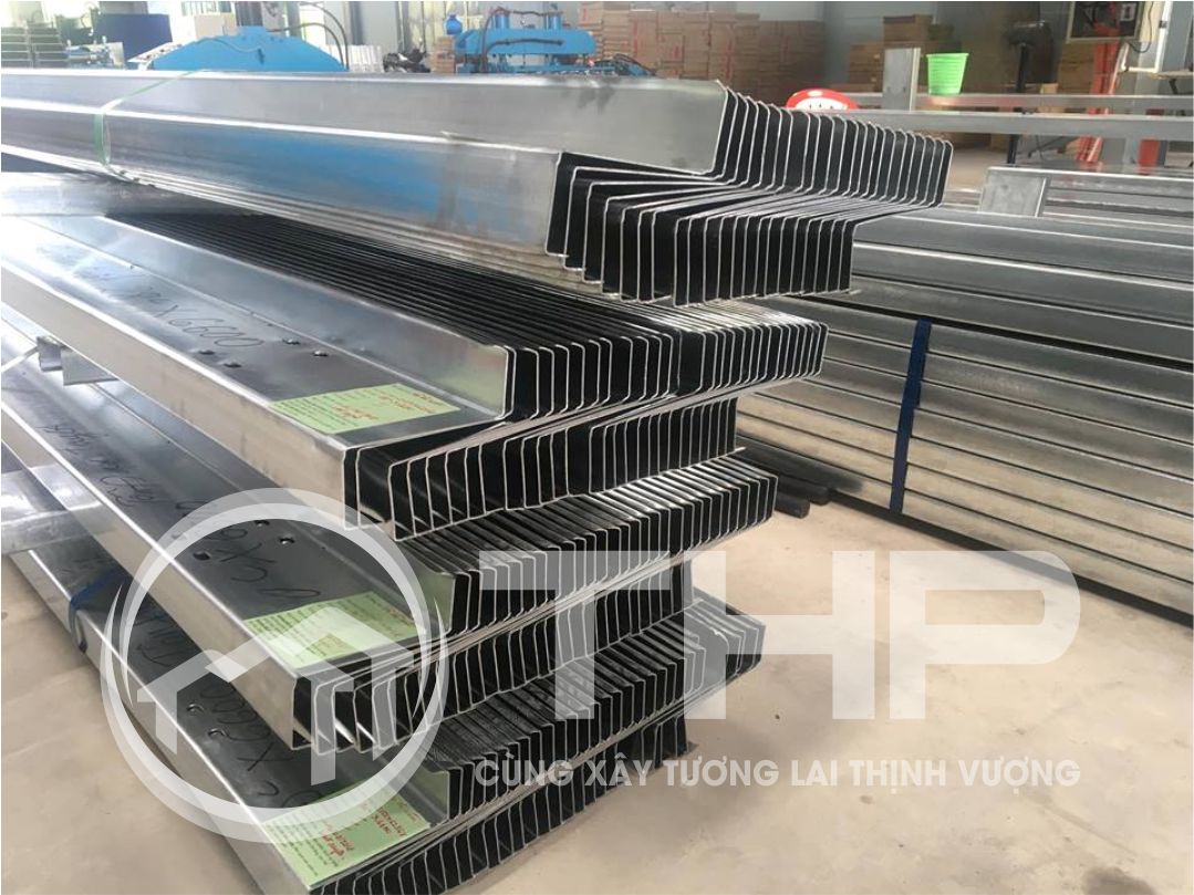 xà gồ C là gì