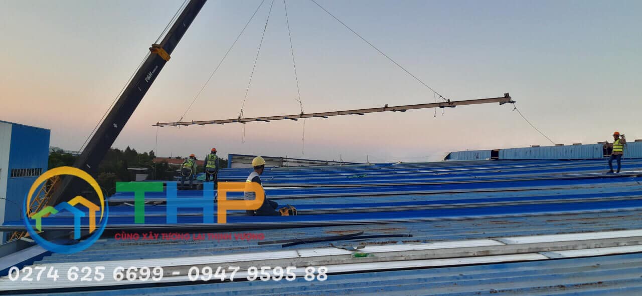 Thay tôn mới bằng tôn seam, giúp tiết kiệm chi phí