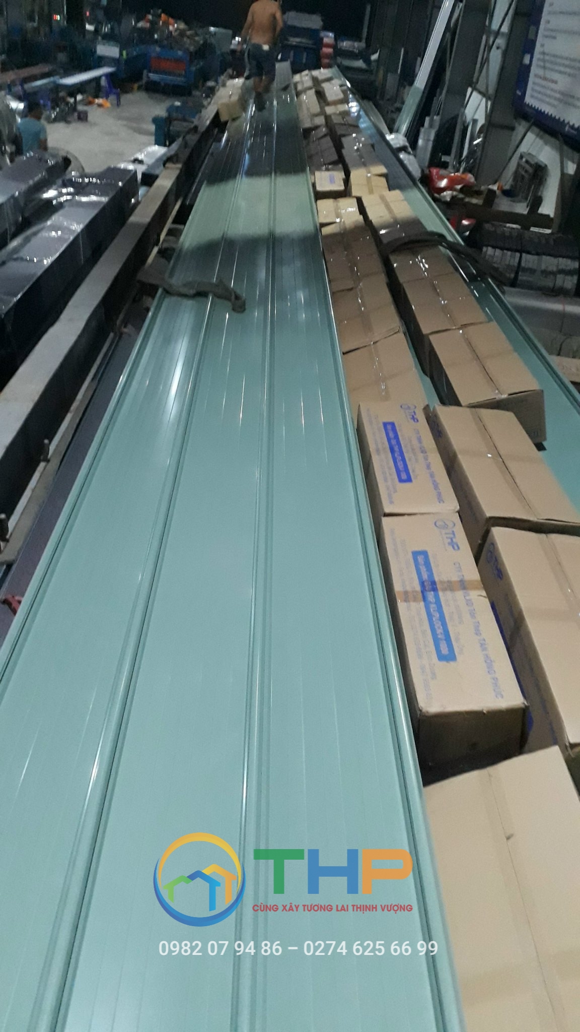 Tôn kliplock dễ lắp đặt, dễ thi công