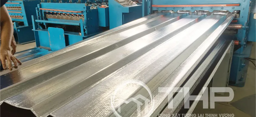 Tôn cách nhiệt PE